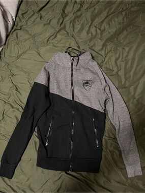 Alphalete Two-Tone Full-Zip Sweatshirt